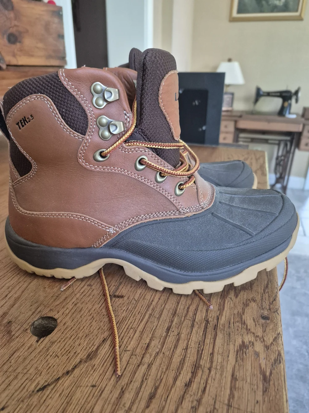 LL Bean Tek 2.5 Women's Size 9M Duck Boots Storm Chaser Hiking Primaloft 297728